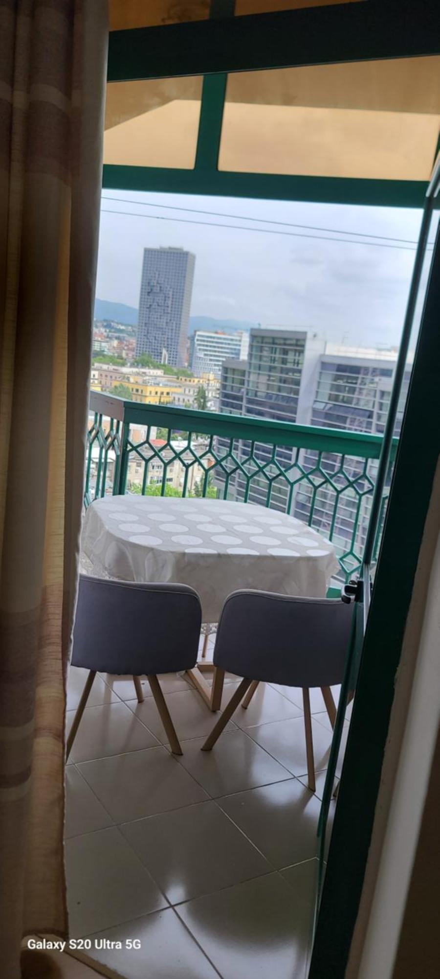 Apartament Center Tirana Buitenkant foto